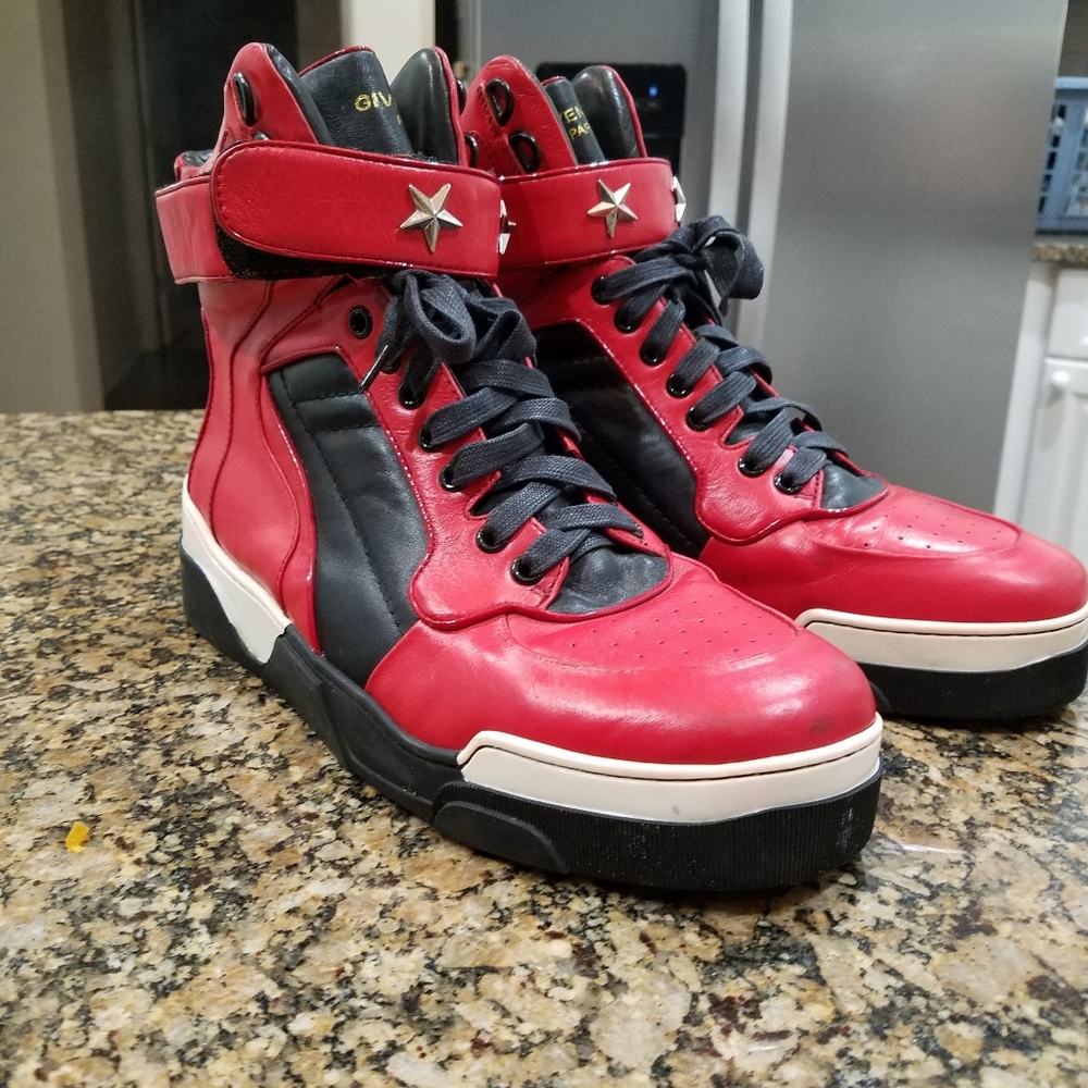 Givenchy Sneakers
